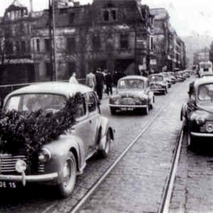 renault_parade_saarbruecken.jpg (204471 Byte)